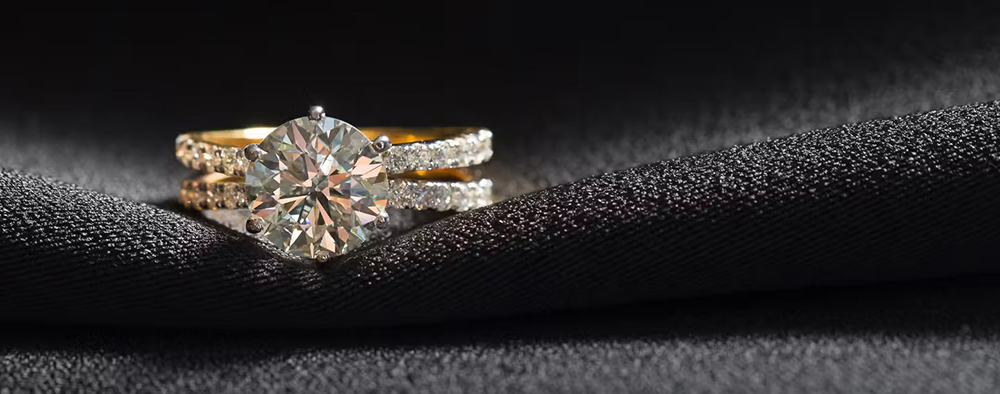 Unlocking Brilliance: Insights from SMC Kelowna <br><h2><center>on the Future of Jewelry Design with 3D Configurator Technology</center></h2>